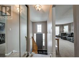 118 CANROBERT STREET - 4