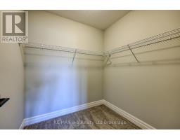 129 LOSSING DRIVE - 17