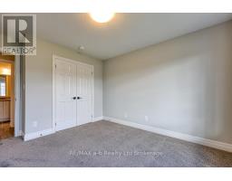 129 LOSSING DRIVE - 18