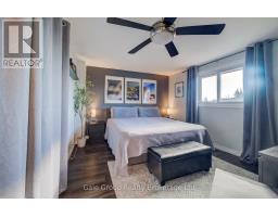 1012A VANIER AVENUE - 17