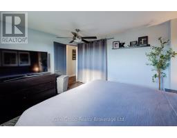 1012A VANIER AVENUE - 19