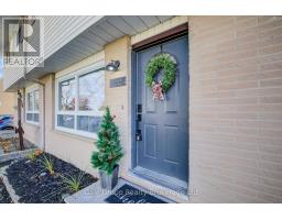 1012A VANIER AVENUE - 2