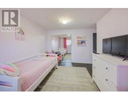 1012A VANIER AVENUE - 25