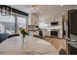 1012A VANIER AVENUE - 6