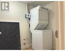 311 - 8 CENTRE STREET - 15