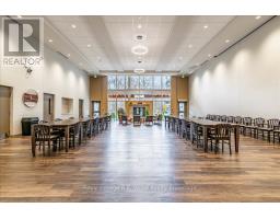 311 - 8 CENTRE STREET - 18