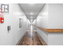 311 - 8 CENTRE STREET - 23