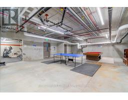 311 - 8 CENTRE STREET - 25