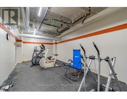 311 - 8 CENTRE STREET - 26