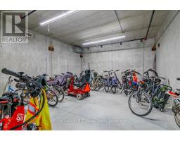 311 - 8 CENTRE STREET - 27