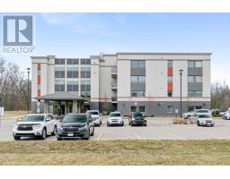 311 - 8 CENTRE STREET - 35