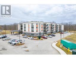 311 - 8 CENTRE STREET - 37