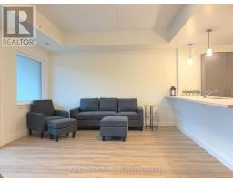 311 - 8 CENTRE STREET - 5