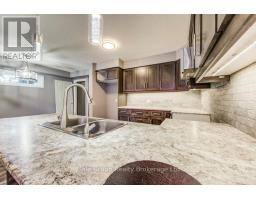 675 ELIZABETH STREET - 14