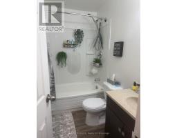 305 - 191 LISGAR AVENUE - 9