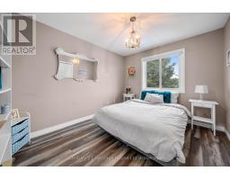 541 SALES DRIVE - 32