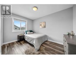 541 SALES DRIVE - 34