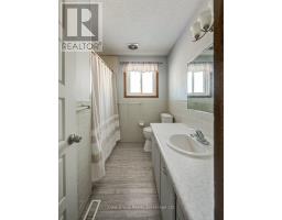 33 PRINCESS PARK ROAD - 11