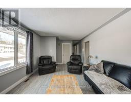 33 PRINCESS PARK ROAD - 8