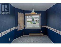 6 - 1135 NELLIS STREET - 4