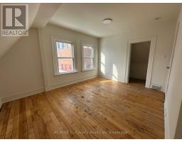 358 GLEBE STREET E - 2