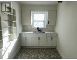 358 GLEBE STREET E - 6