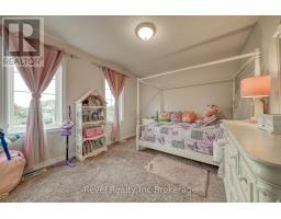 2 BROOKFIELD COURT - 25