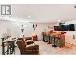 16.5 NORTH COURT STREET W - 18