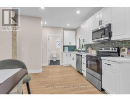 209 VICTORIA STREET - 10