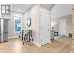 209 VICTORIA STREET - 5