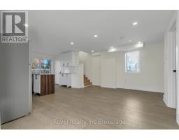 241 CHARLES STREET W - 17