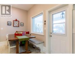 18 MAIN STREET E - 11