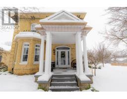 18 MAIN STREET E - 4