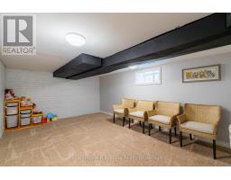 18 MAIN STREET E - 43