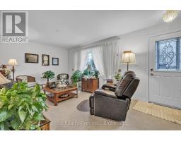 156 VICTORIA STREET N - 10