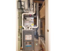 156 VICTORIA STREET N - 25