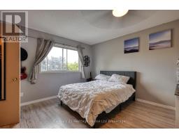 60 CANROBERT STREET - 22