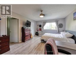 60 CANROBERT STREET - 25