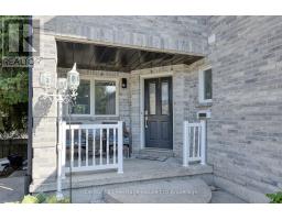 60 CANROBERT STREET - 4