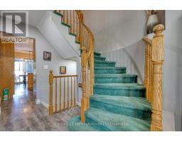 60 CANROBERT STREET - 5