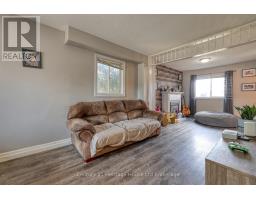 60 CANROBERT STREET - 8