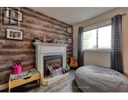 60 CANROBERT STREET - 9