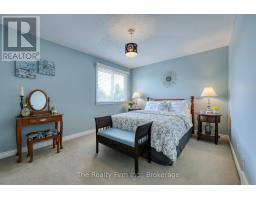 1 RIVERVIEW ROAD - 37