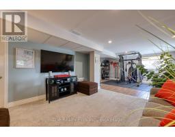 1 RIVERVIEW ROAD - 45