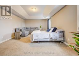 117 JUNO CRESCENT - 18