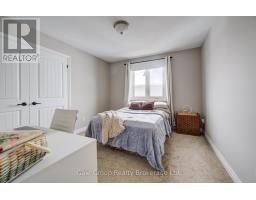 117 JUNO CRESCENT - 28