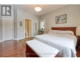 11 NORSWORTHY LANE - 30