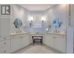 11 NORSWORTHY LANE - 34