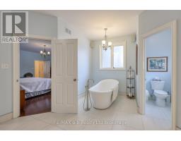 11 NORSWORTHY LANE - 36