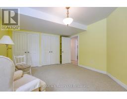 11 NORSWORTHY LANE - 48